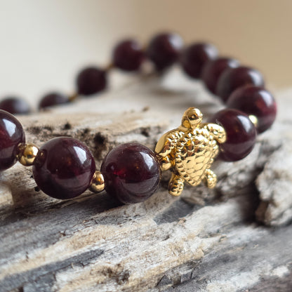 Wolf Moon | Signature Stone | Garnet Bracelet